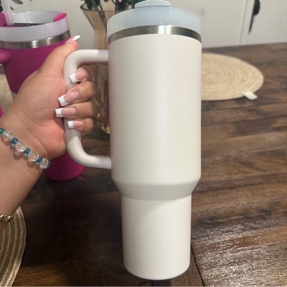 Stanley 40oz Quencher H2.0 Tumblers - Picture 7 of 10